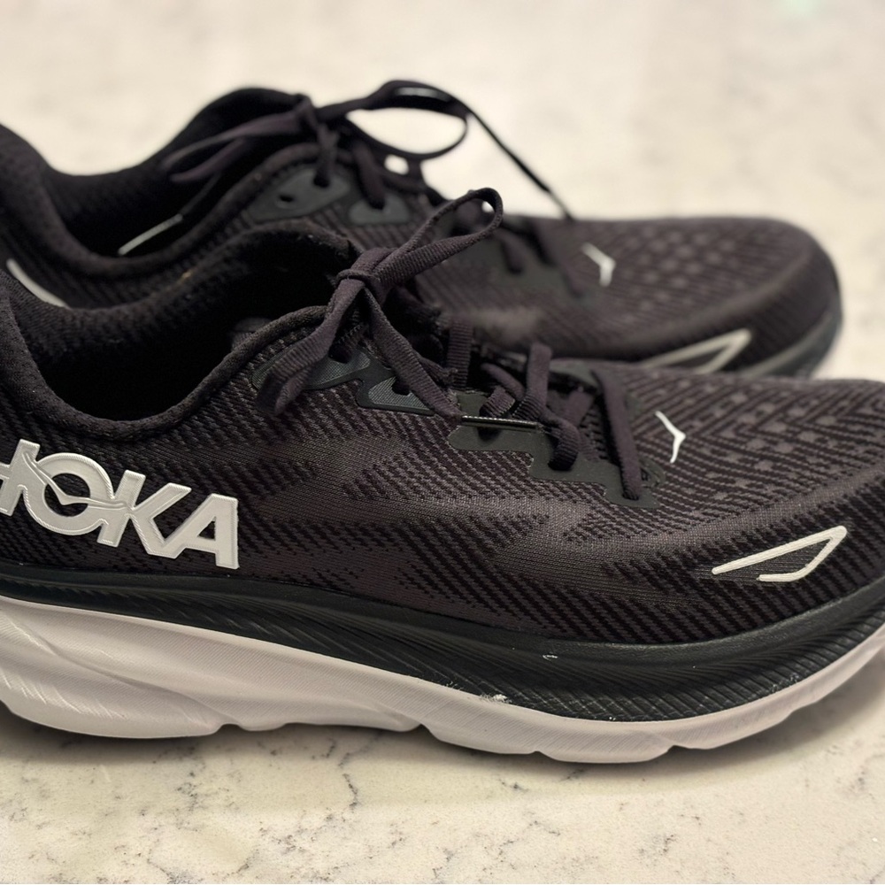Hoka Clifton 9